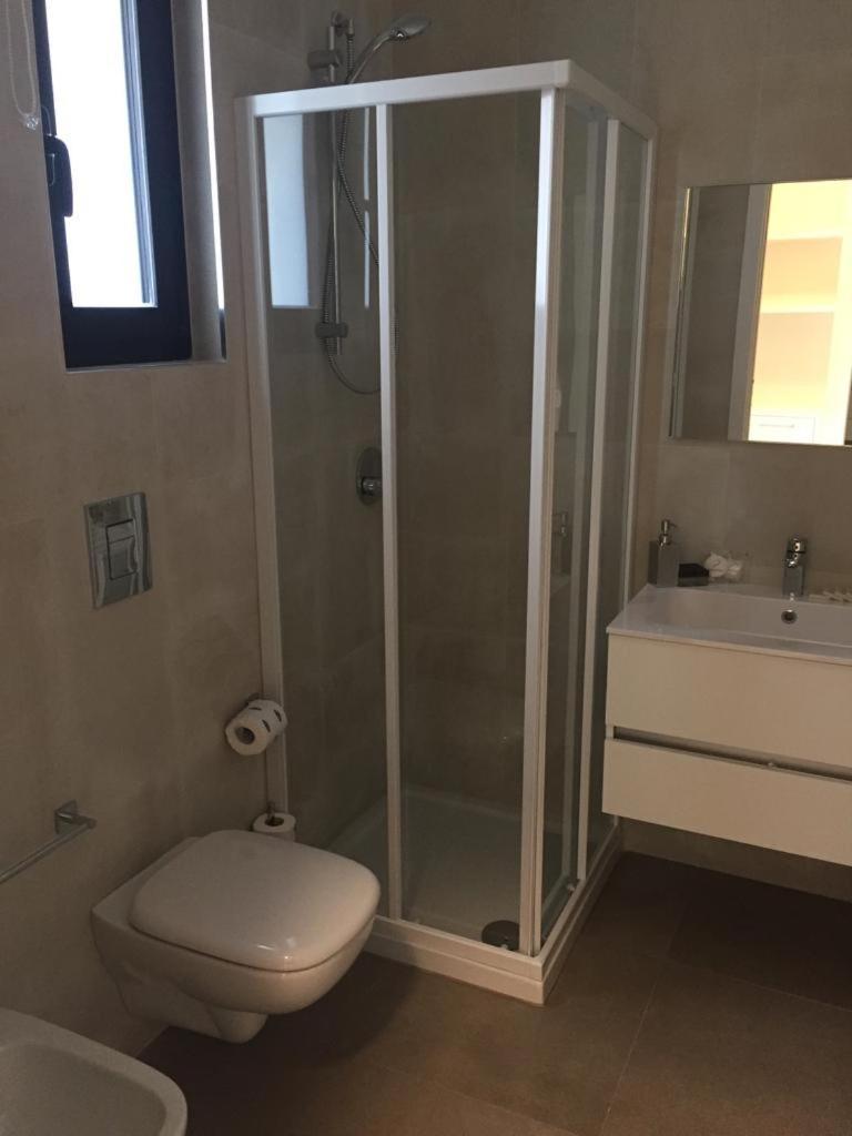 Gatto Bianco Apartment Bari Exterior photo