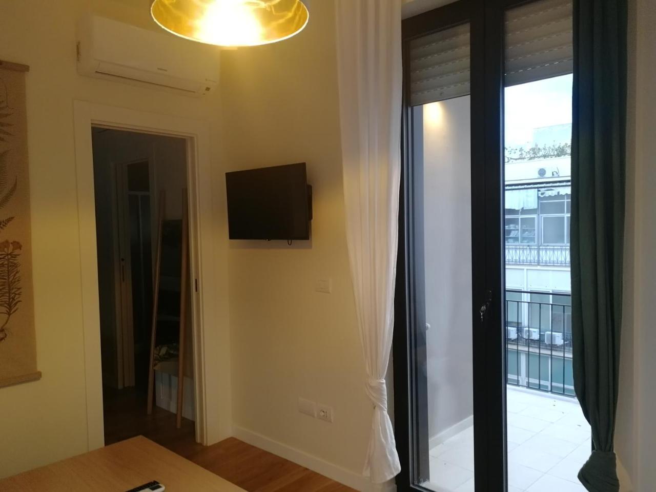 Gatto Bianco Apartment Bari Exterior photo
