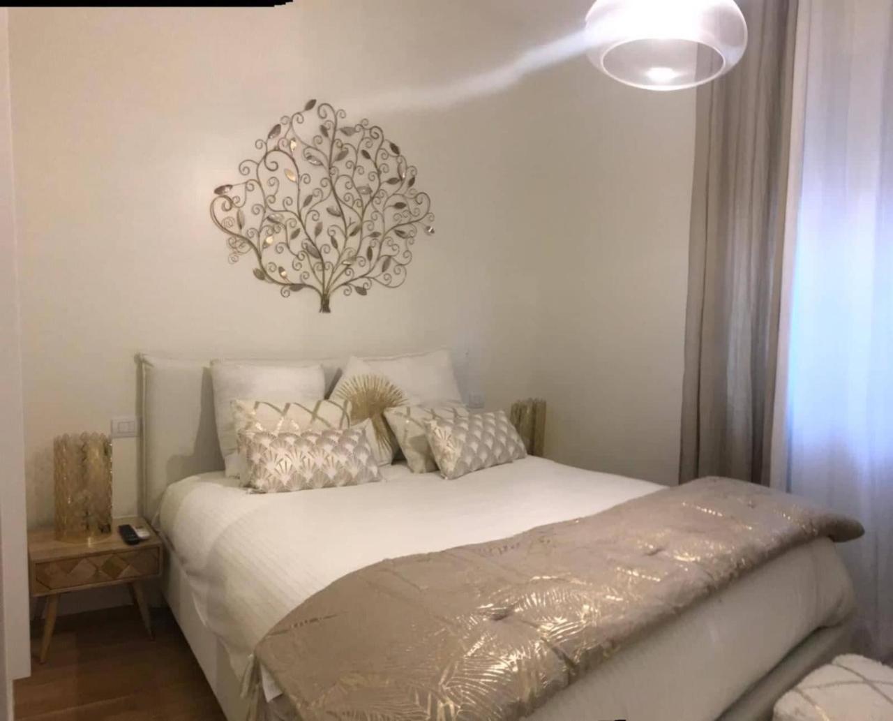 Gatto Bianco Apartment Bari Exterior photo