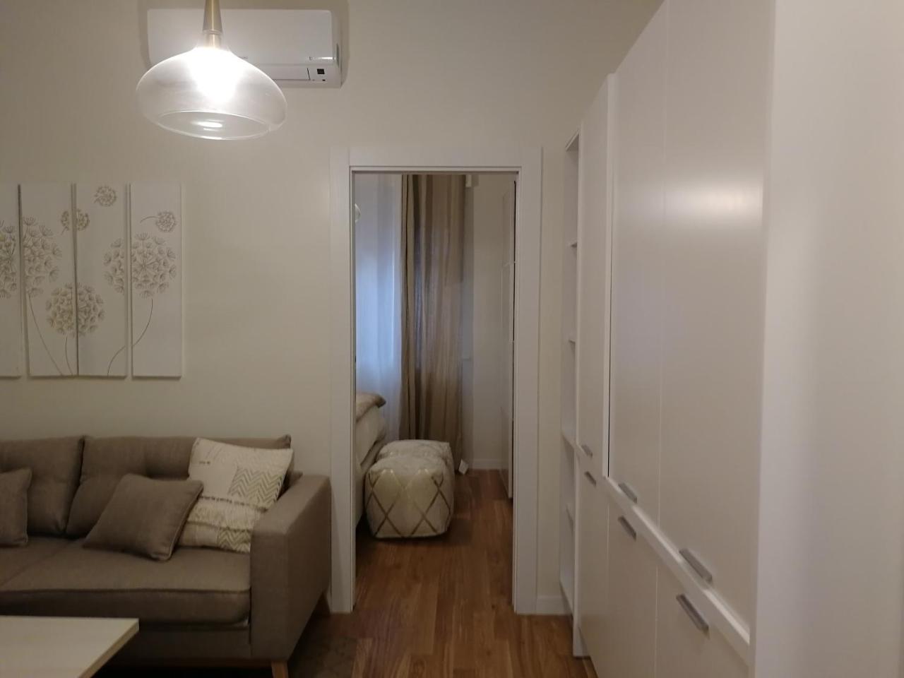 Gatto Bianco Apartment Bari Exterior photo